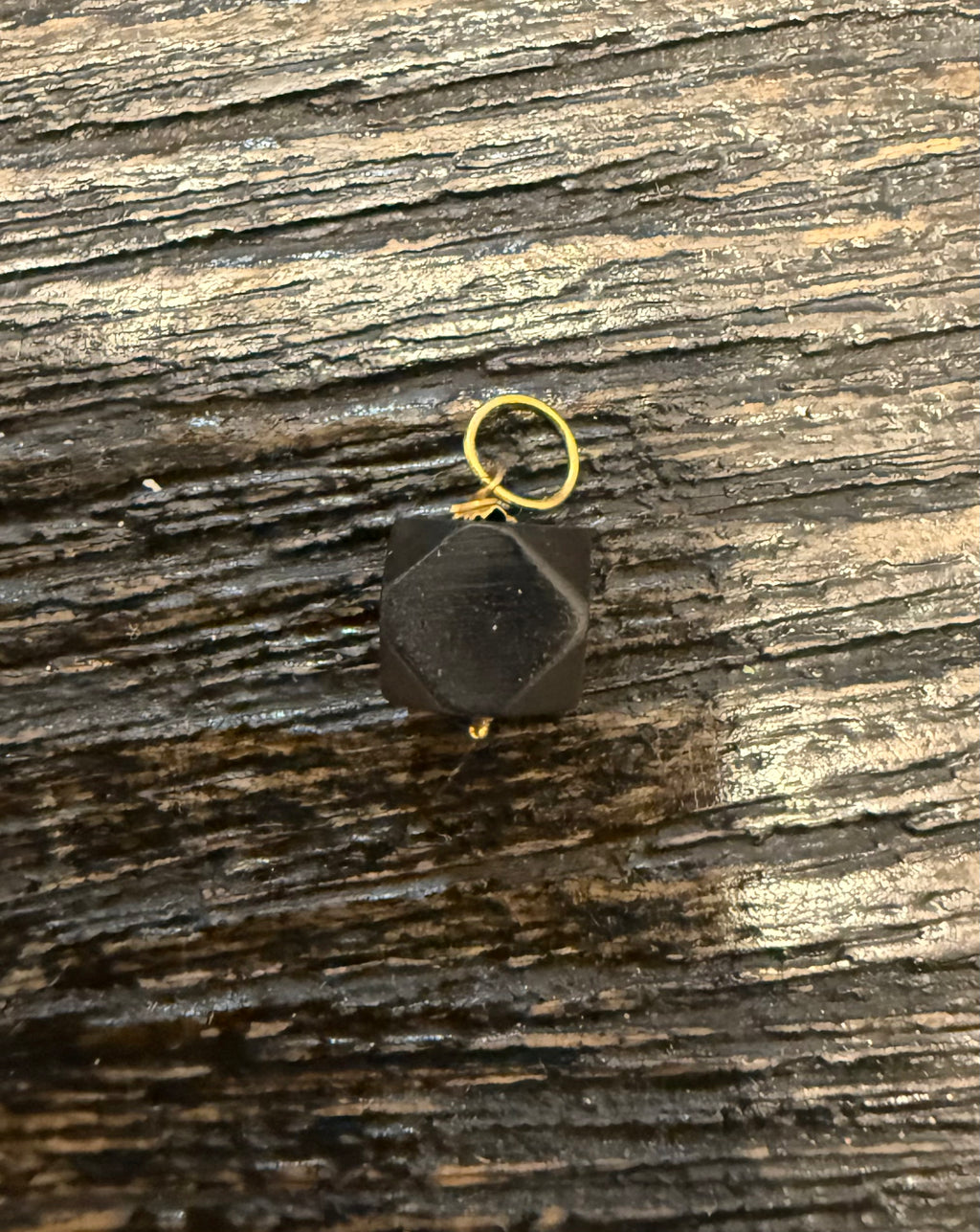 Azabache Mediano Legitimo Argolla De 14Kt